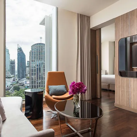 Novotel Bangkok Sukhumvit 20 Exterior foto A suite at the hotel